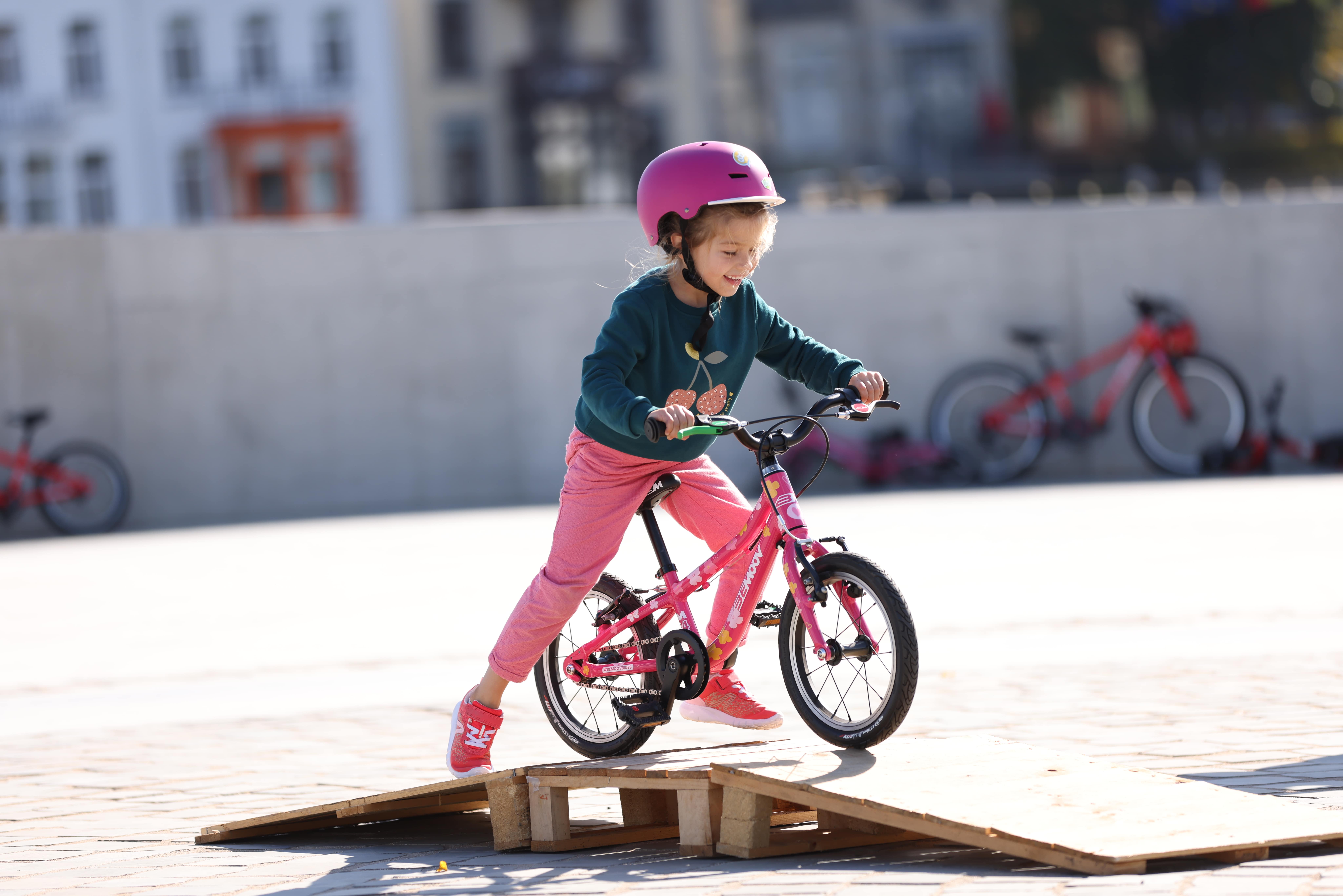 Protège roue de vélo avant pour les pieds des enfants