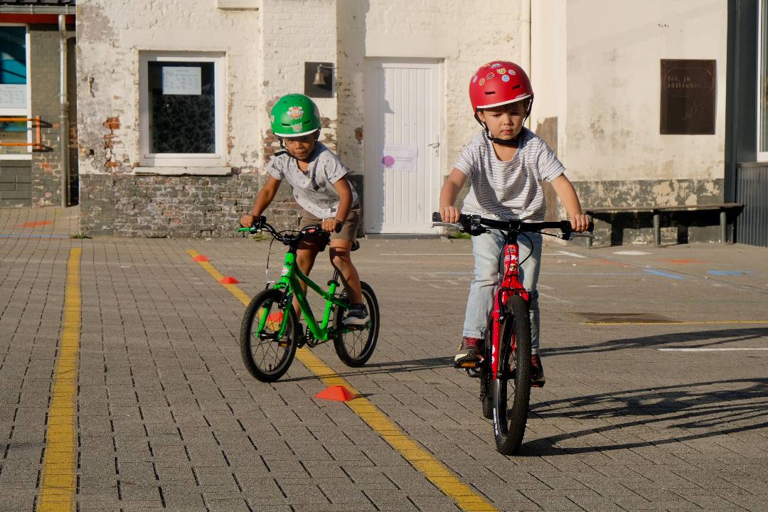 Béquille vélo enfant 14 pouces VGEBY - Support latéral